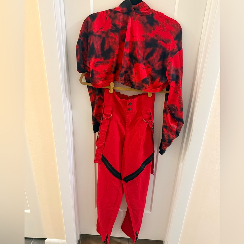 Balera Hip-hop Stylish Red Tie-Dye crop top with pants
